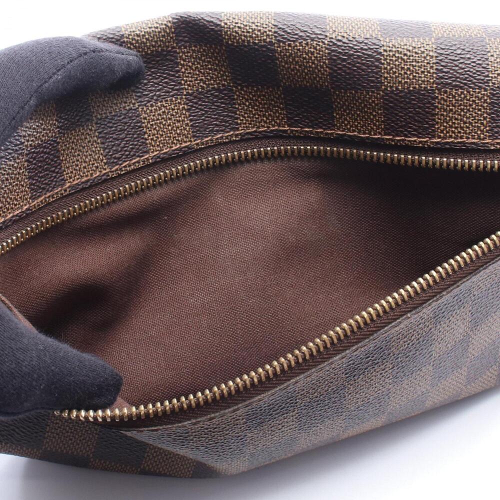 LOUIS VUITTON Authentic Brown Damier Leather Fanny Pack - Picture 9 of 10